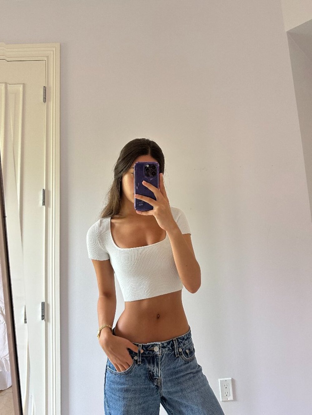 Aritzia White Ribbed Cropped Top